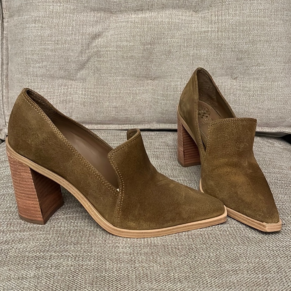 Vince Camuto Wevenly Heeled Loafer sz 7